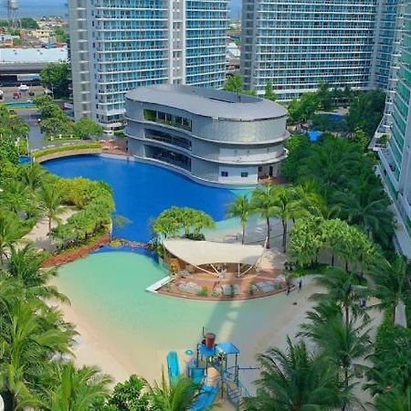 Paranaque City Azure Urban Resort מראה חיצוני תמונה