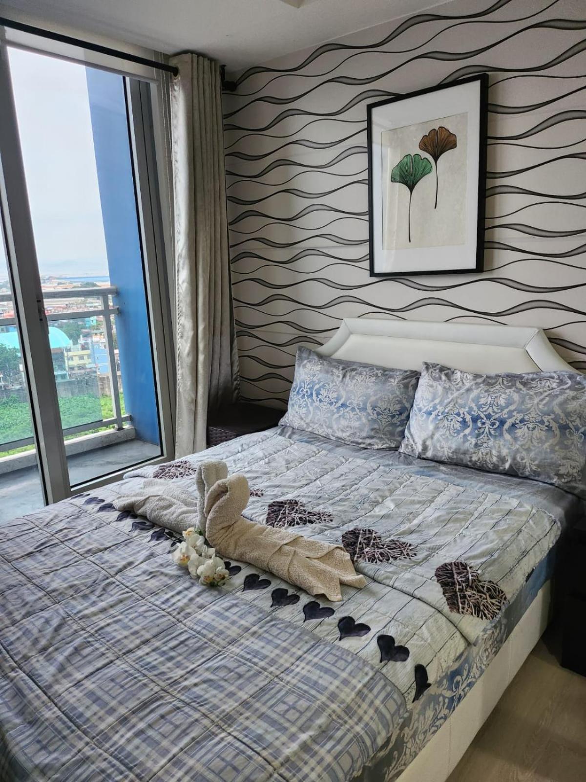 Paranaque City Azure Urban Resort מראה חיצוני תמונה