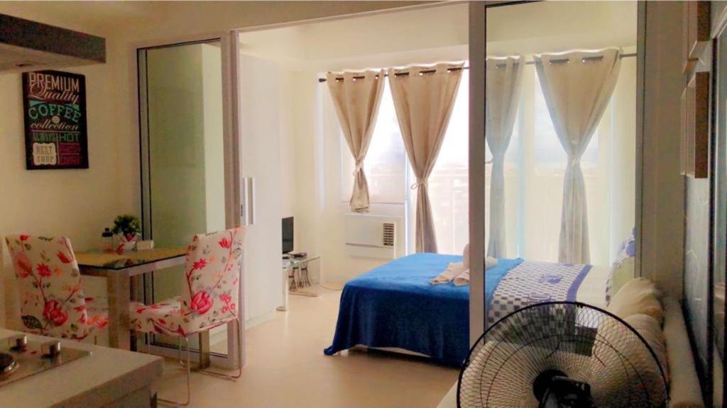 Paranaque City Azure Urban Resort מראה חיצוני תמונה